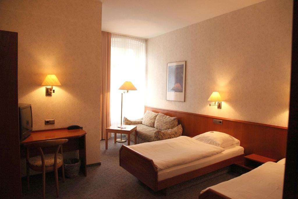Ackfeld Hotel-restaurant 2* Bueren (Westphalia)